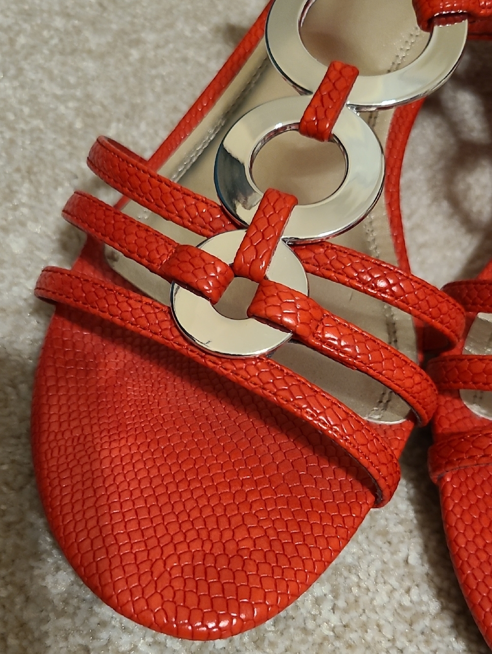 East 5th NWOT Sexy Red/Silver Wedge Ssandles Sz 9 - Picture 6 of 8